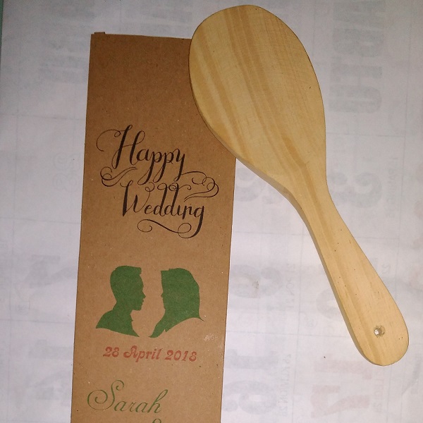souvenir centong kayu solo